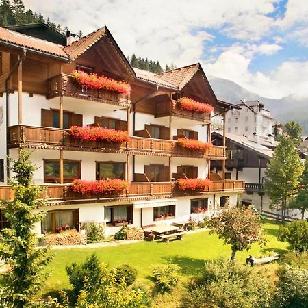 Garni Alba Bed & Breakfast Ortisei Ngoại thất bức ảnh