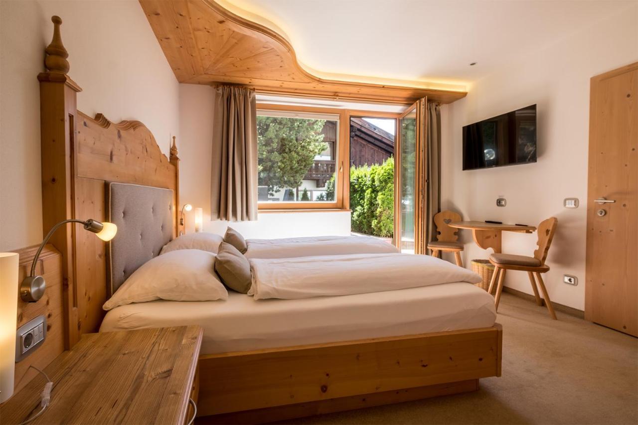 Garni Alba Bed & Breakfast Ortisei Ngoại thất bức ảnh