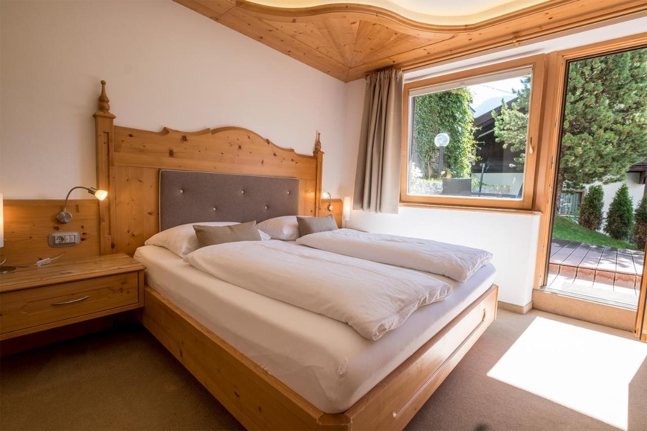 Garni Alba Bed & Breakfast Ortisei Ngoại thất bức ảnh